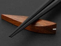 Essstäbchen Ablage Tsuyoi Te Shitan, Rosenholz 5 Essstäbchen Ablage Tsuyoi Te Shitan, Rosenholz – Bild 3