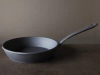 Gusseisenpfanne Solitto, 24cm 10 Gusseisenpfanne Solitto, 24cm – Bild 8